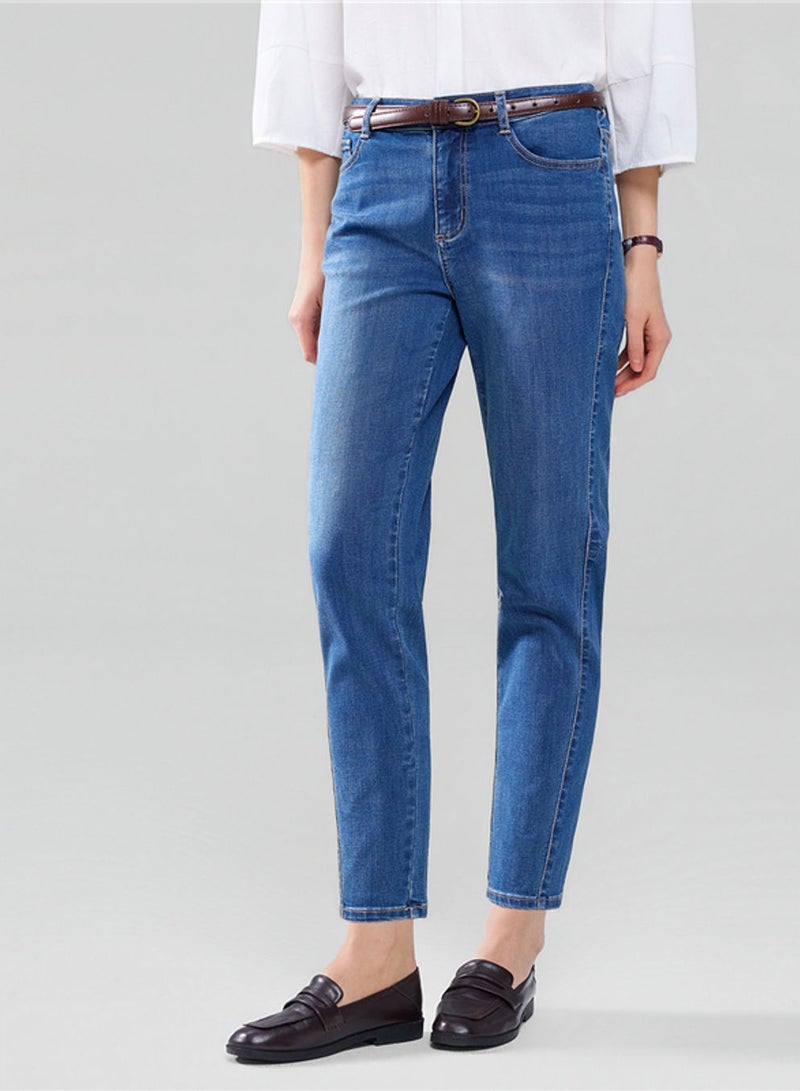 GIORDANO Women’s High‑Waist Ultra Stretch Straight Denim Jeans - Image 3